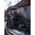 Vand tractor UTB 650 din `89 cu plug 125 milioane negociabil