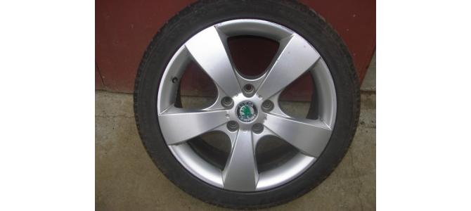 De vinzare set 4 genti originale pe 17 Skoda Octavia 2