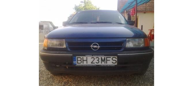 Opel Astra Combi PRET: 2300 euro neg