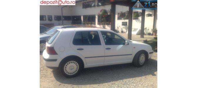 DE VANZARE GOLF 4 DIESEL  pret   2800 euro neg