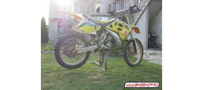 Vand Suzuki rm 125 pret:950euro