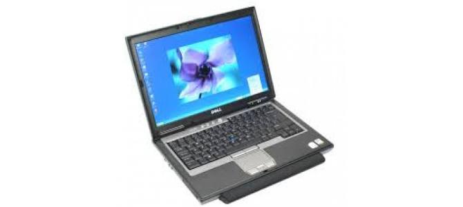 Vand laptop Dell D620.