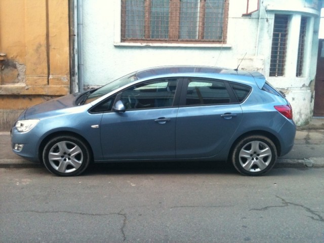 Opel astra j 2010